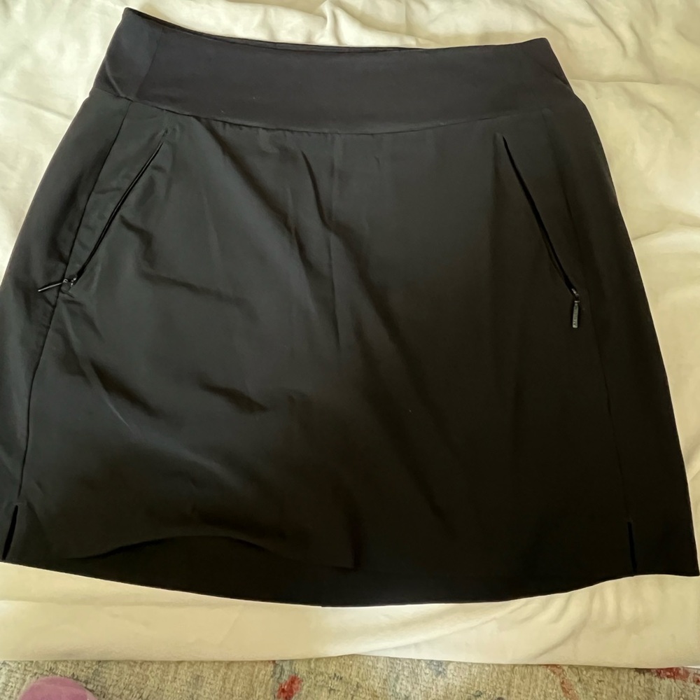 Athleta women’s black athletic skort-4